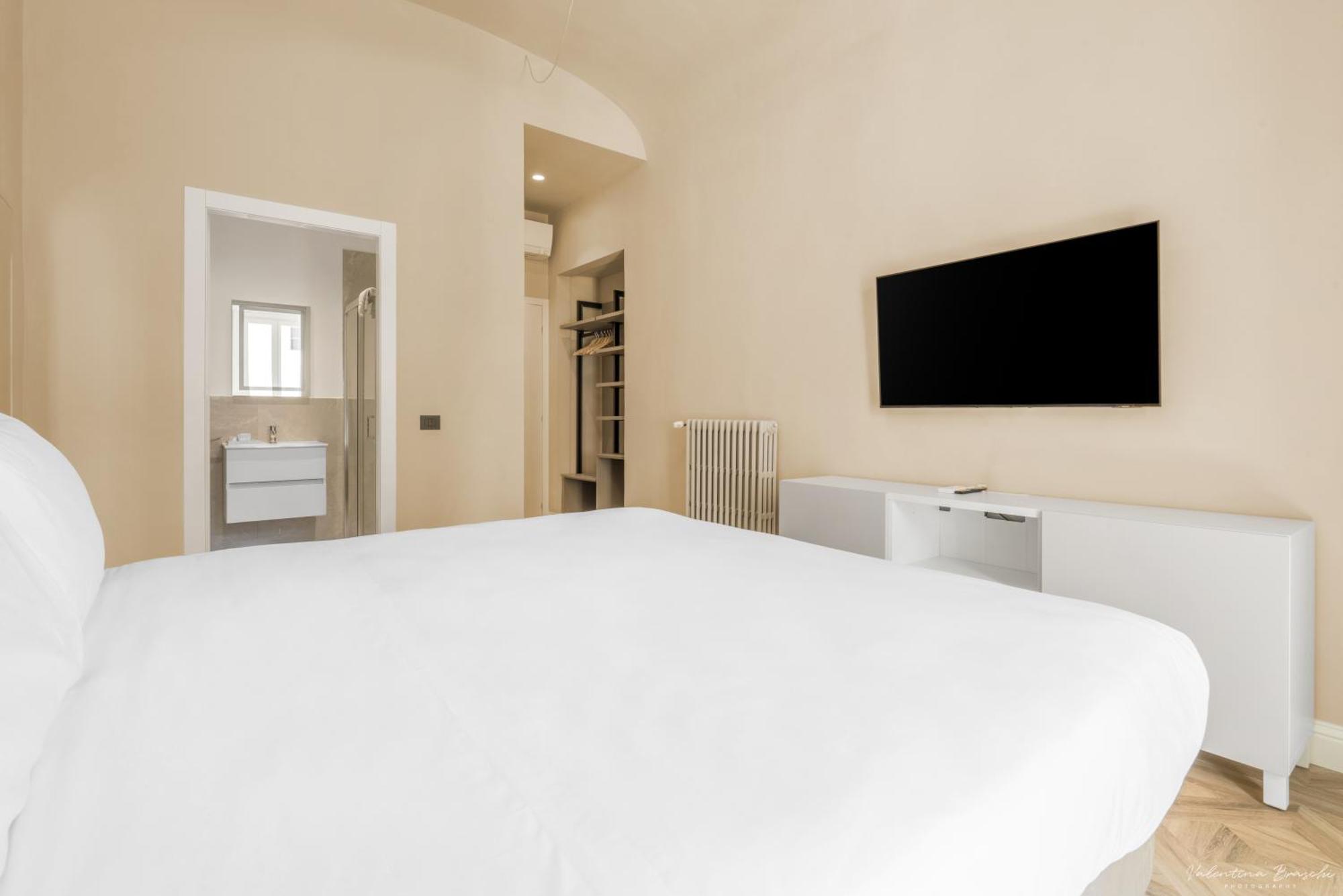 Hotel Adamas ฟลอเรนซ์ ภายนอก รูปภาพ