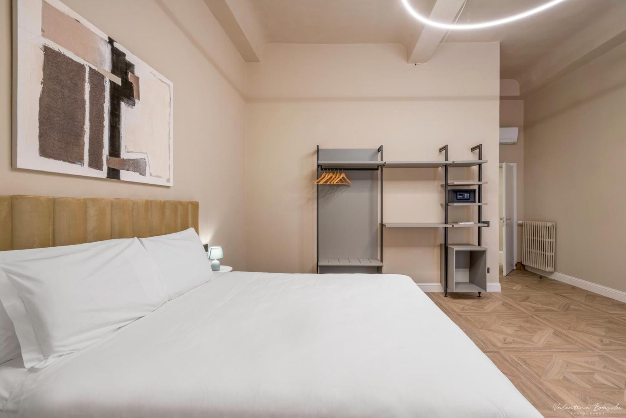 Hotel Adamas ฟลอเรนซ์ ภายนอก รูปภาพ