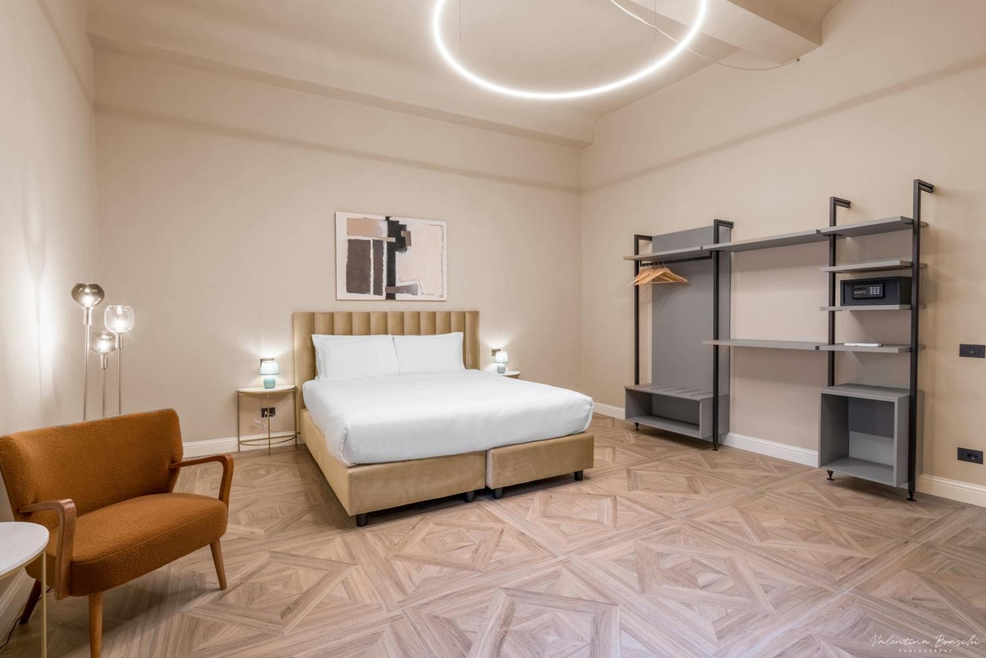 Hotel Adamas ฟลอเรนซ์ ภายนอก รูปภาพ