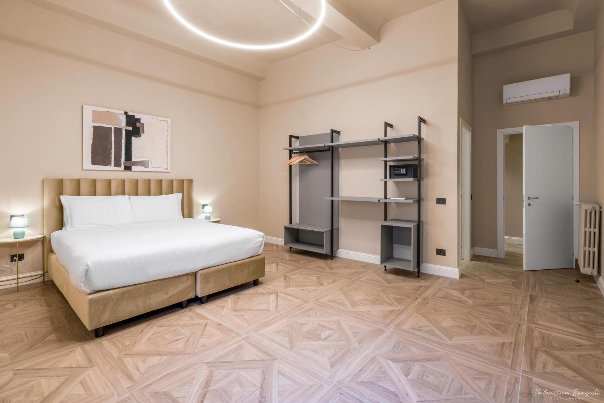 Hotel Adamas ฟลอเรนซ์ ภายนอก รูปภาพ